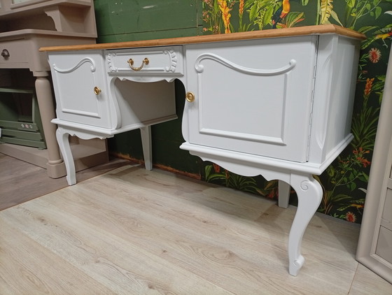 Image 1 of Schreibtisch im Queen-Anne-Stil