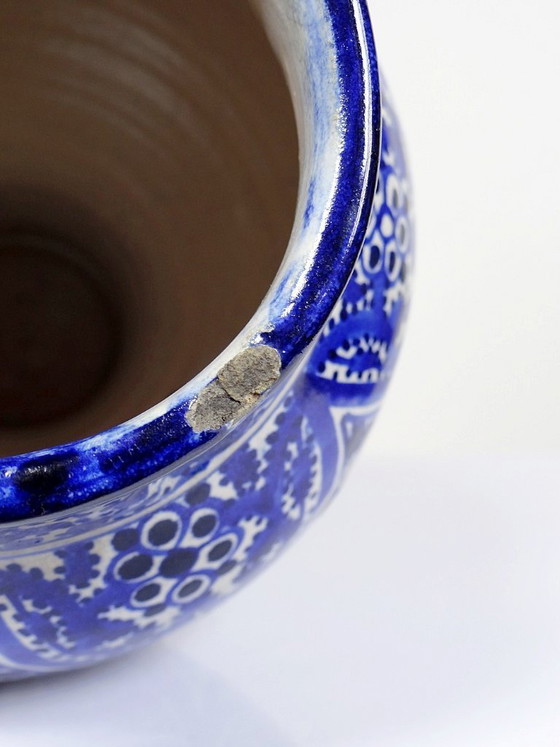 Image 1 of Large Moroccan vase/jar, Fez, handmade Khabia ceramic, 19th-20th century, cobalt