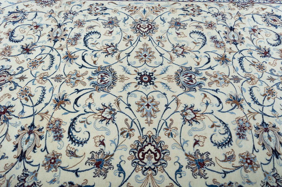 Image 1 of Handgeknoopt Perzisch tapijt - Nain 9La 362 x 257 cm