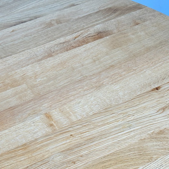 Image 1 of Organisch eiken eettafel met stalen matrixpoot, Hjort Knudsen