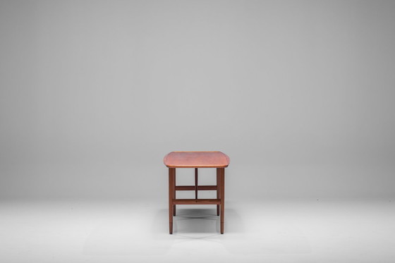 Image 1 of Teakhouten salontafel van Finn Juhl, jaren 1960