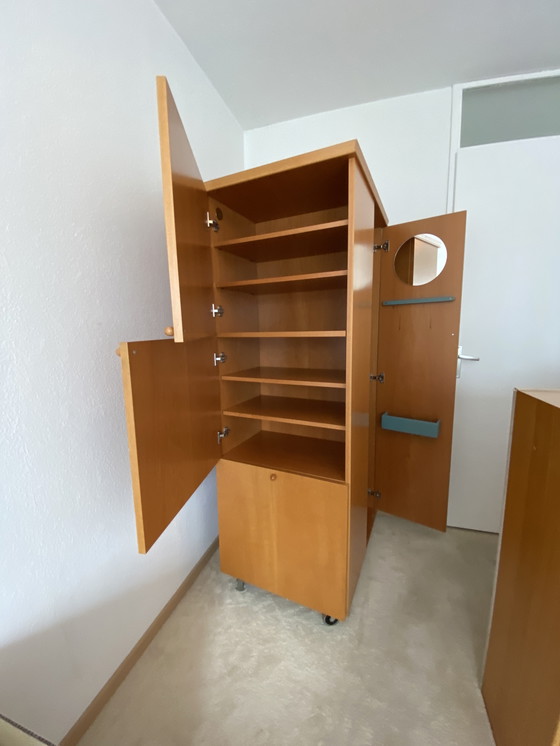 Image 1 of Mooie praktische kledingkast met veel bergruimte 