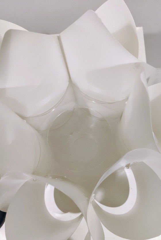 Image 1 of Ikea Knappa Tulip