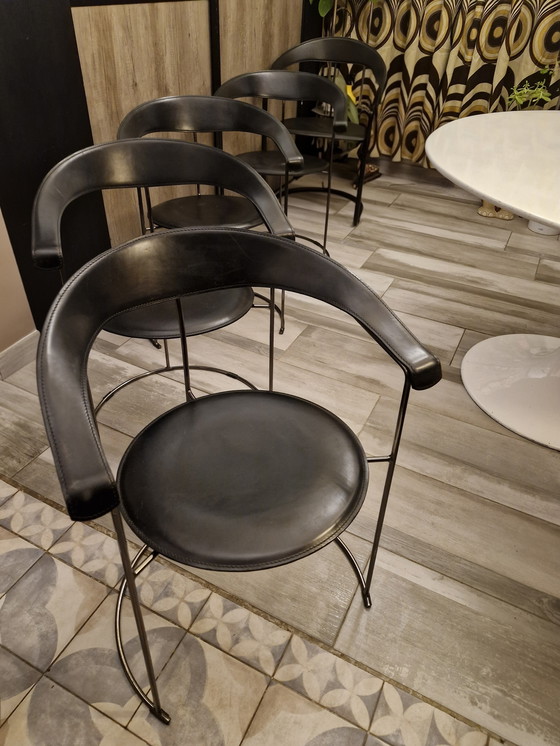 Image 1 of Suite de 5 Chaises Cuirs, Canasta d' Arrben Italy Vintage 1980