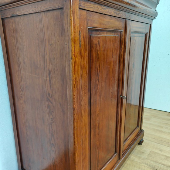 Image 1 of Antiker Biedermeier-Kleiderschrank, Wandschrank, Mädchenschrank, Kommode