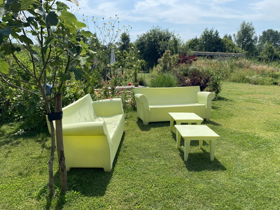 Image 1 of Deux bancs et tables de jardin Kartell Bubble Club