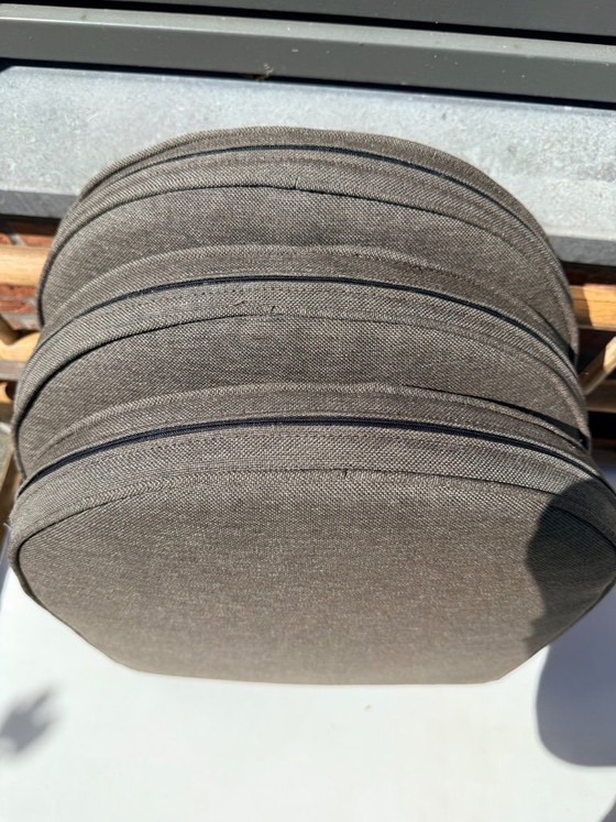 Image 1 of 6x, taupefarbene, wasserabweisende Outdoor-Kissen für Gartenstühle