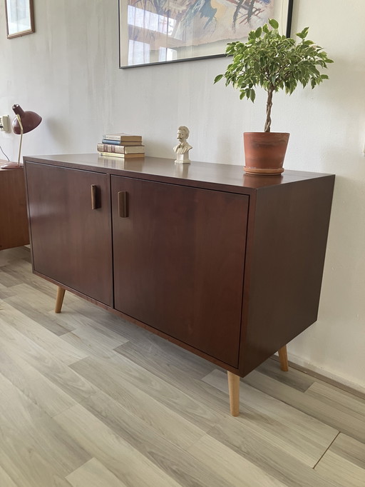 Buffet style vintage | noyer | pieds inclinés