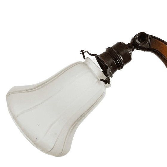 Image 1 of Lampe de bureau Art Nouveau antique en fer forgé, d.g.m.s., datée de 1910.