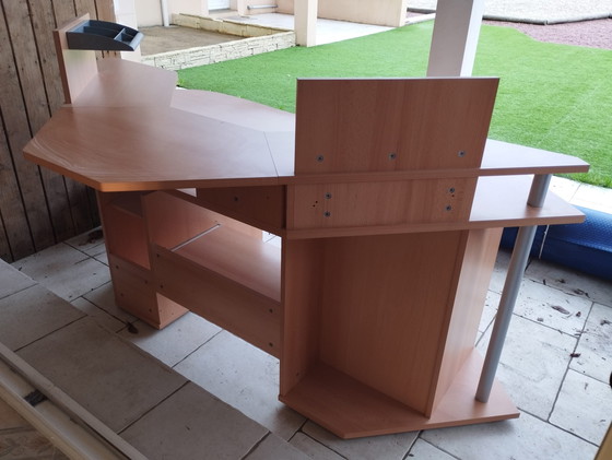 Image 1 of Escritorio de esquina