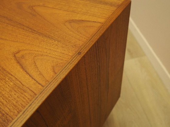 Image 1 of Teakhouten kast, Deens design, jaren 70, gemaakt in Denemarken.
