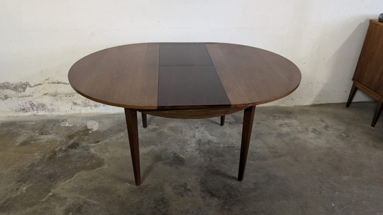 Image 1 of Vintage round extendable dining table - Ø113 cm (folds out to 150,5 cm)