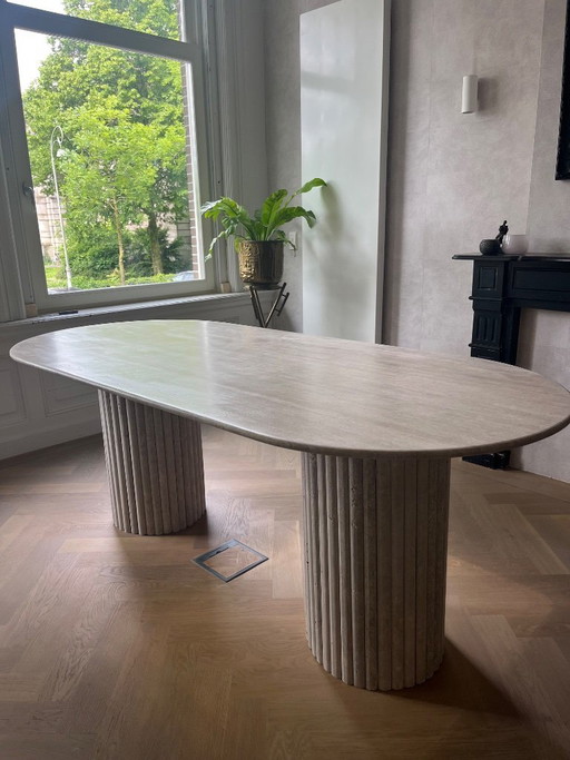 Mesa de comedor de travertino - NUEVA