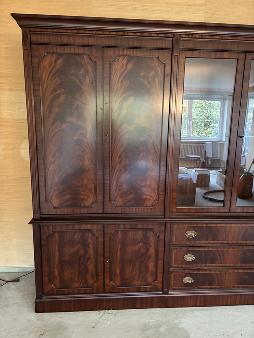 Englischer Wohnzimmerschrank von Heldense