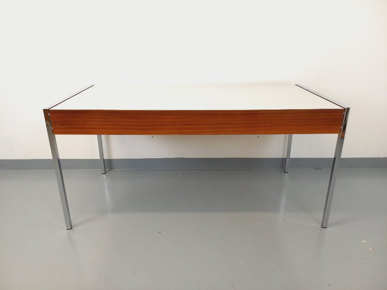 Image 1 of Vintage modernistisch bureau van palissander, melamine en metaal uit de jaren 60 en 70