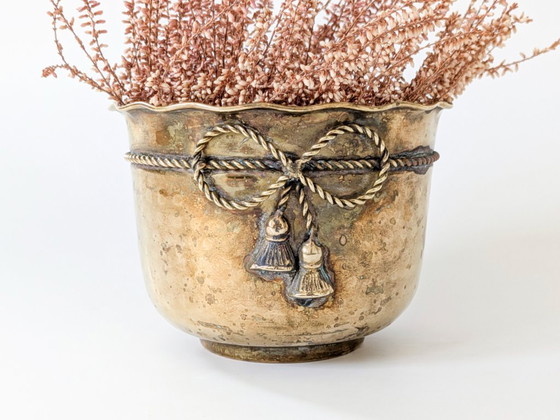 Brass Brass Planter With Wavy Rim And Twisted-Rope Bow – Interdima, Plant pot (photo 6 of 15)