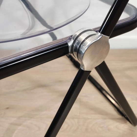 Lot de 4 chaises Plia de Giancarlo Piretti – Anonima Castelli – Chaises pliantes, Plexiglass, Metal (photo 6 of 12)