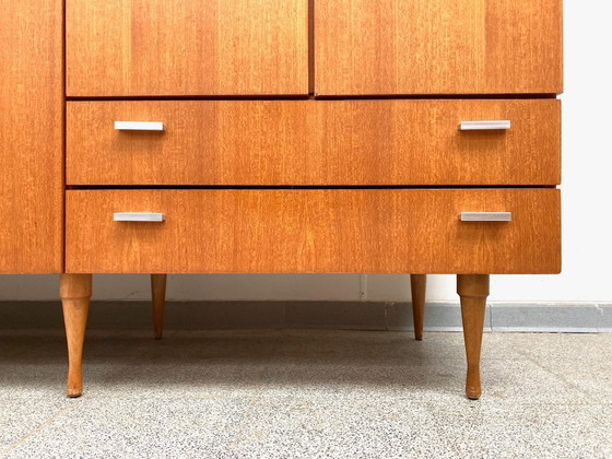 Image 1 of Armadio vintage in teak di metà secolo, anni '60