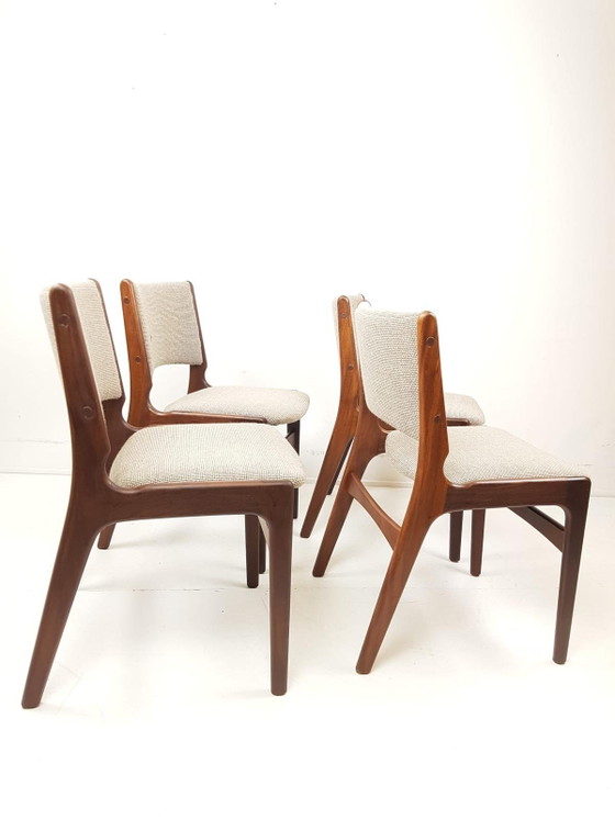 4 sedie Erik Buch | Sedie da pranzo vintage, appena rivestite in tessuto Ploeg beige e marrone – Wood, Wool (photo 4 of 8)