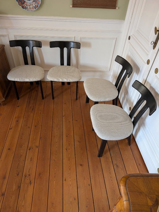 Image 1 of Set aus 4 Eichenholz-Esszimmerstühlen in T-Form