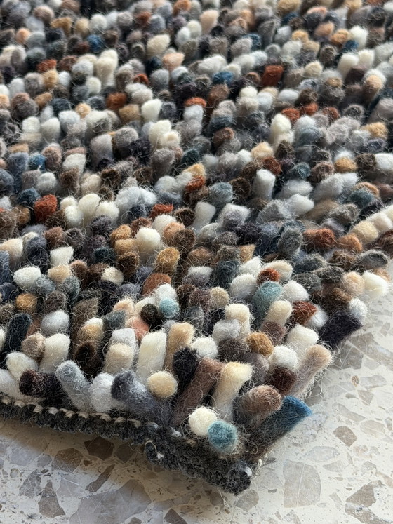 Image 1 of Brink en Campman tapijt Dots 170405 NIEUW