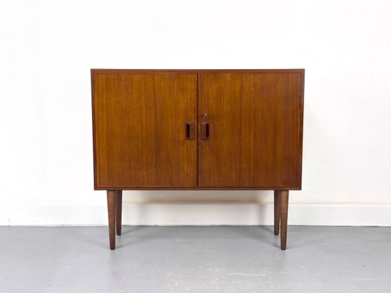 Deens dressoir in teak van Børge Mogensen voor Søborg Møbelfabrik, jaren 60 – Opbergkast, Wood (photo 2 of 21)