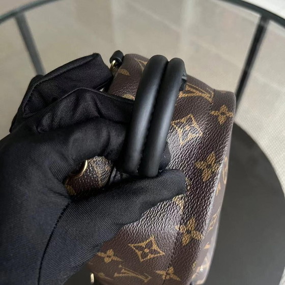 Image 1 of LOUIS VUITTON PALM SPRING MINI - RUCKSACK AUS CANVAS MIT MONOGRAMM