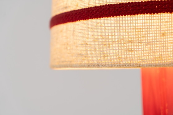 Image 1 of Lámpara de pie de estilo espacial con base de trípode (Alemania, década de 1970)