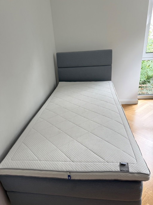 Auping Criade Bed met Bend hoofdbord 200x100cm – eenpersoonsbedden, Metal, Textile