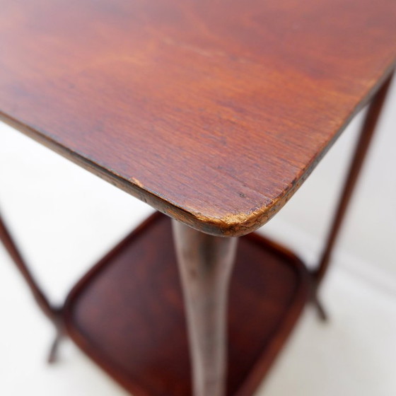 Image 1 of Table d'appoint Art Nouveau en bois courbé n° 960 par J&J Kohn - Années 1920