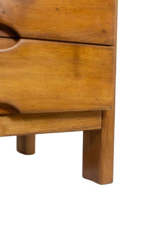 Image 1 of Maison Regain. Cassettiera in olmo. Circa 1970.