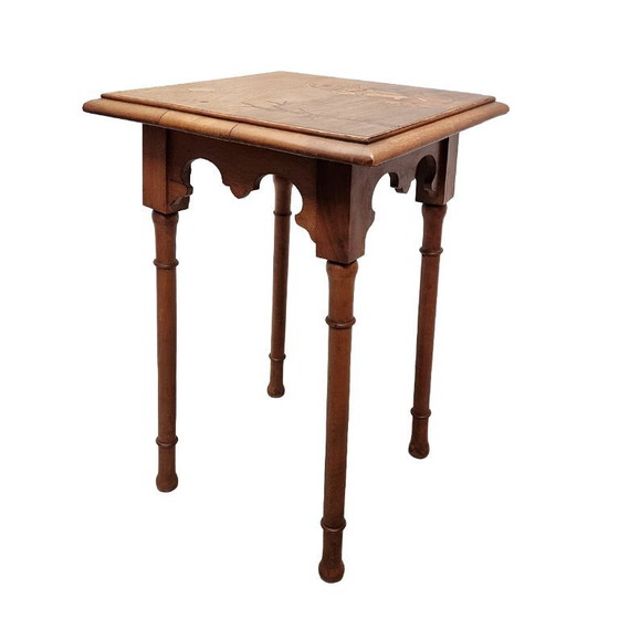 Image 1 of Mesa auxiliar francesa antigua con tapa con incrustaciones, de alrededor de 1900