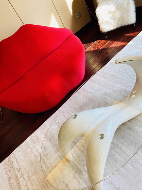 Image 1 of Canapé "Bocca" en velours rouge, Studio 65