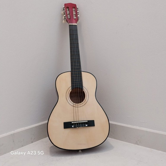 Image 1 of Chitarra in legno Bontempi – Il regalo perfetto per un giovane talento Julklapp,regalo di Natale