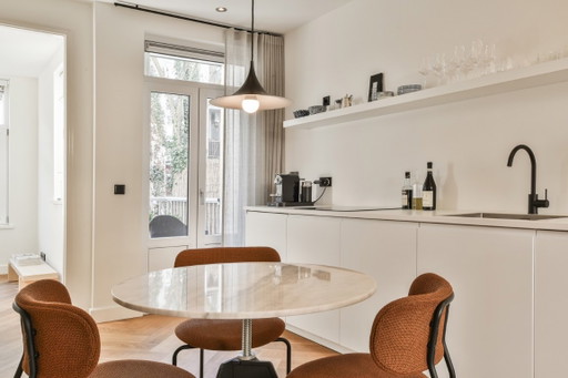 Gubi Coco Dining Chairs – eetkamerstoelen, Metal, Textile (photo 2 of 5)