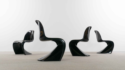 SET VAN 4 PANTON STOELEN IN ZWART, ONTWORPEN DOOR VERNER PANTON VOOR HERMAN MILLER, 1971