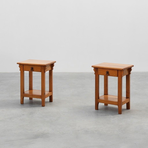 Set van 2 vintage nachtkastjes in massief eikenhout, Frankrijk ca. 1960