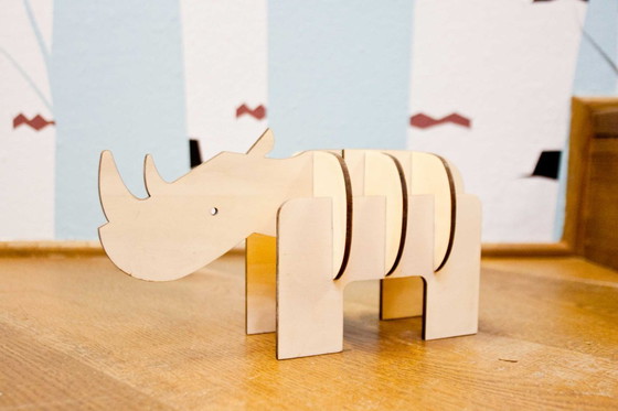 Image 1 of Nashorn-Dekoration aus Holz von Ulap Design