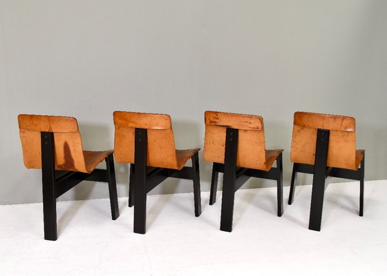 Image 1 of Set di 4 sedie da pranzo Angelo Mangiarotti per Skipper ‘Tre 3’ in cuoio color cognac, Italia – 1978