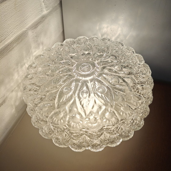 Vintage plafondlamp met gestructureerd glas – Bloemenmotief van geperst glas – jaren 70 – Plafondlampen (photo 10 of 14)
