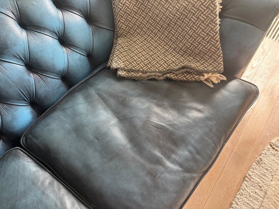 Image 1 of Divano Chesterfield a 2 posti