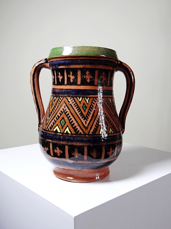 Image 1 of Large Moroccan Safi polychrome terracotta vase with two handles, 1950s-1970s