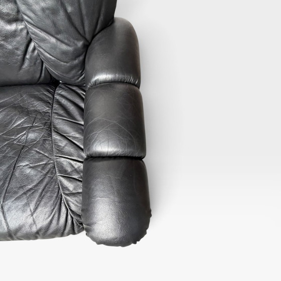 Sofa from the 70s – 3-5 seaters, Leather (photo 5 of 15)