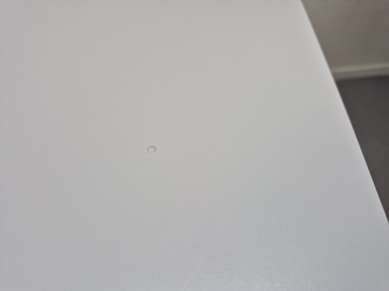 Image 1 of Tavolo di design scandinavo, in rovere con piano in formica.