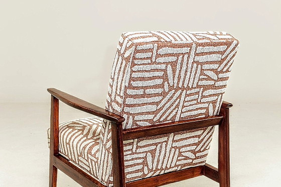 Image 1 of Mid-century moderne loungestoel met etnische jacquardafwerking, 1970