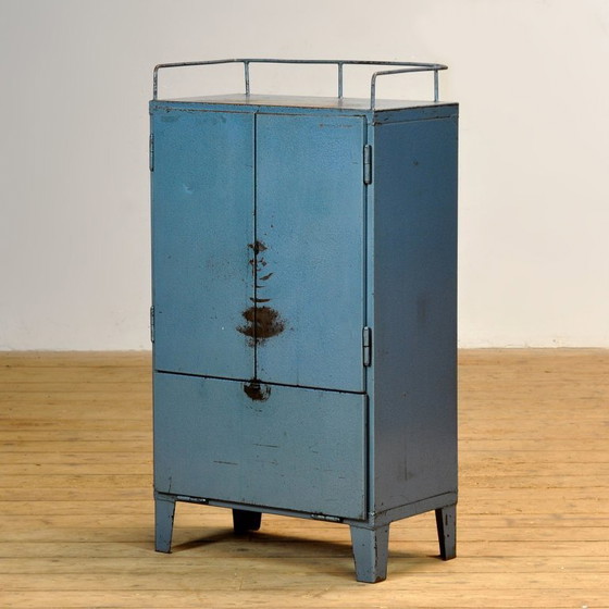 Image 1 of Meuble industriel à quatre tiroirs des années 1970