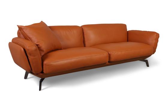 Image 1 of Nardo 3.5-seater