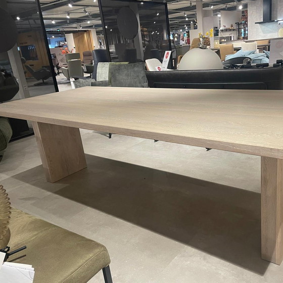 Image 1 of Eetkamertafel Dover