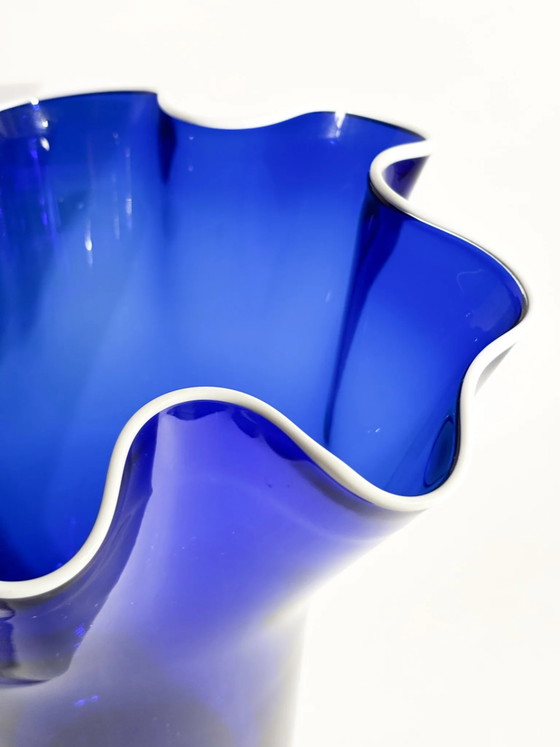1980s Blue and White Murano Glass Handkerchief Vase (photo 9 of 16)