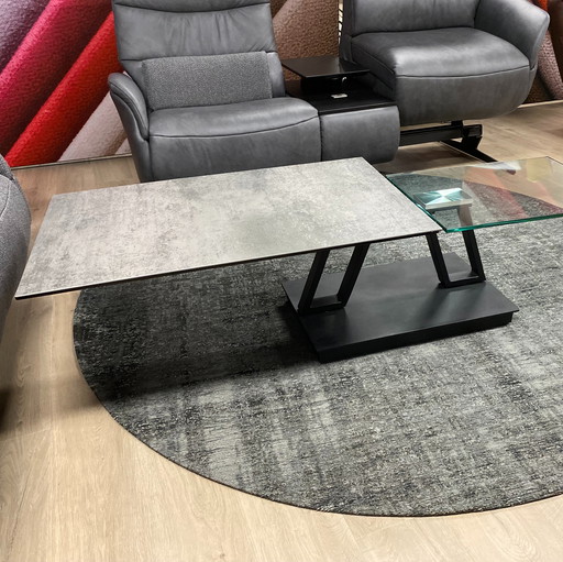 Akante Barcelona coffee table